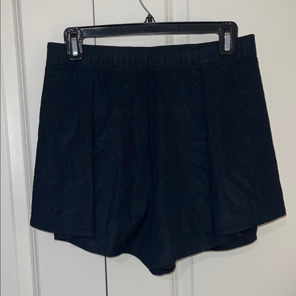 Lululemon Flowy Running Shorts w/ built in Spandex